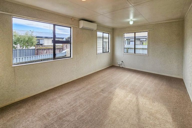 Photo of property in 32a Spriggs Crescent, Greenmeadows, Napier, 4112