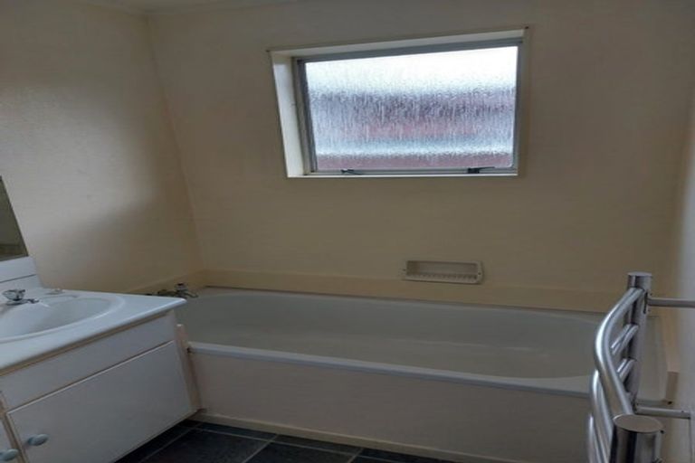 Photo of property in 392a Fergusson Drive, Heretaunga, Upper Hutt, 5018