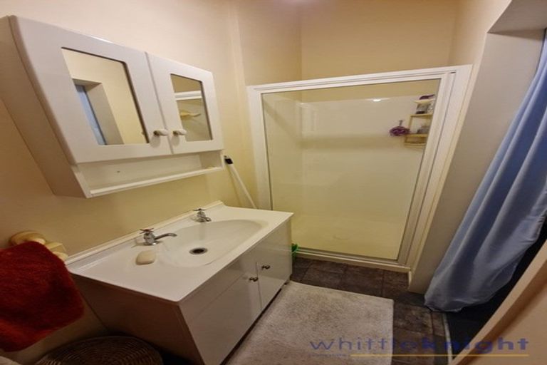 Photo of property in 2/7 Division Street, Riccarton, Christchurch, 8041