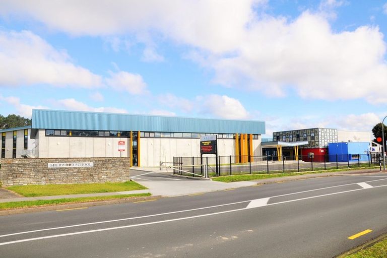 Photo of property in 50 Sartors Avenue, Browns Bay, Auckland, 0630