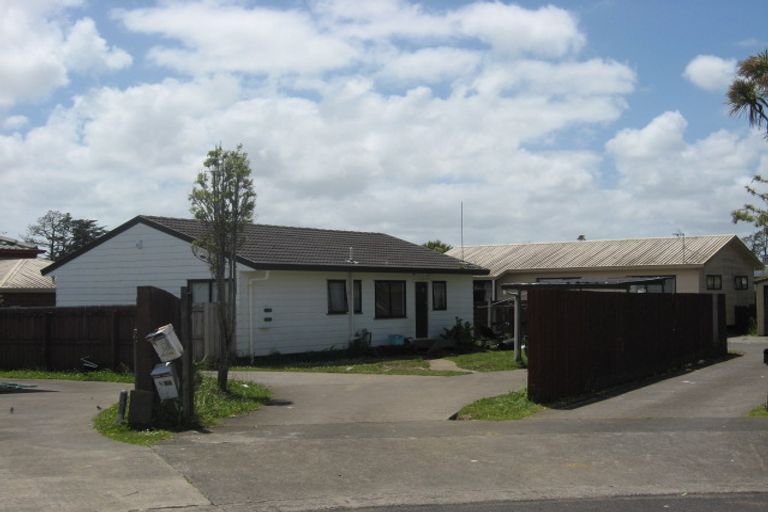 Photo of property in 1/41 Kopara Place, Clendon Park, Auckland, 2103