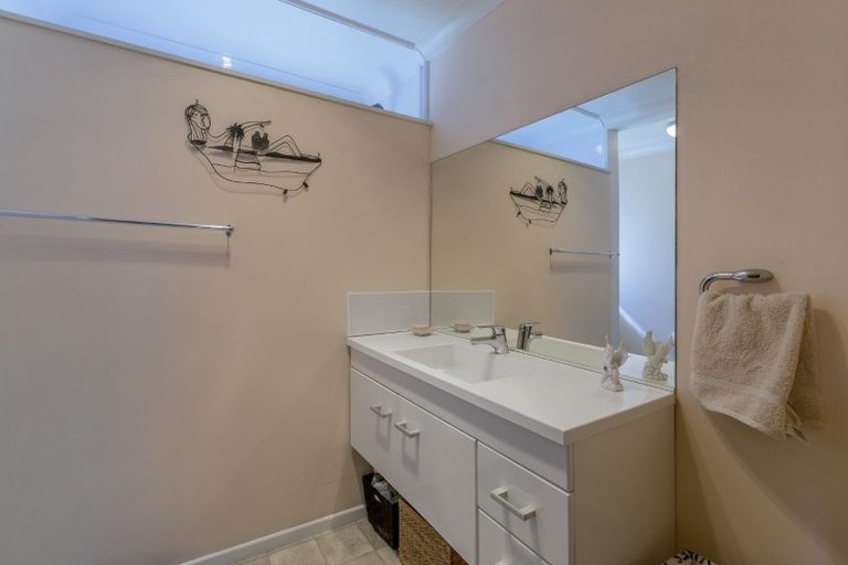 Photo of property in 38 York Street, Levin, 5510