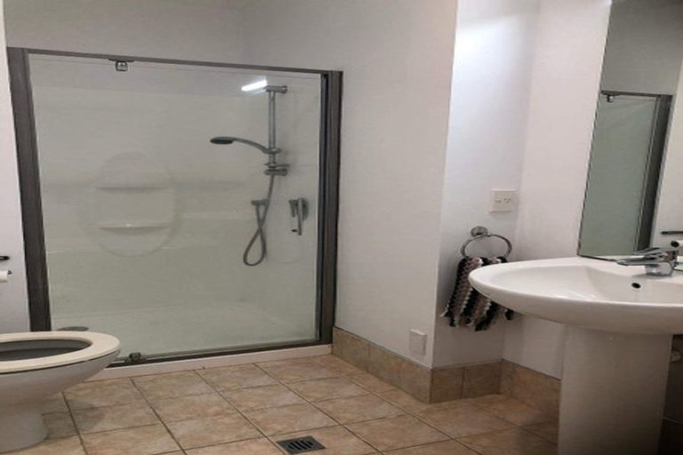 Photo of property in 4/44 Carlos Drive, Flat Bush, Auckland, 2016