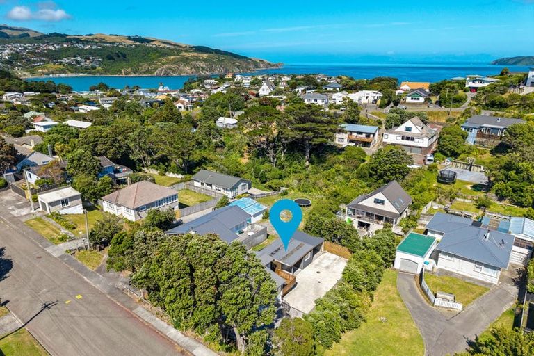 Photo of property in 41 Thornley Street, Titahi Bay, Porirua, 5022