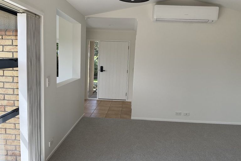 Photo of property in 1 Aviara Court, Northpark, Auckland, 2013