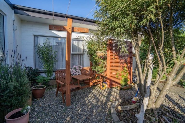 Photo of property in 2/21 Macmaster Street, Richmond, Invercargill, 9810