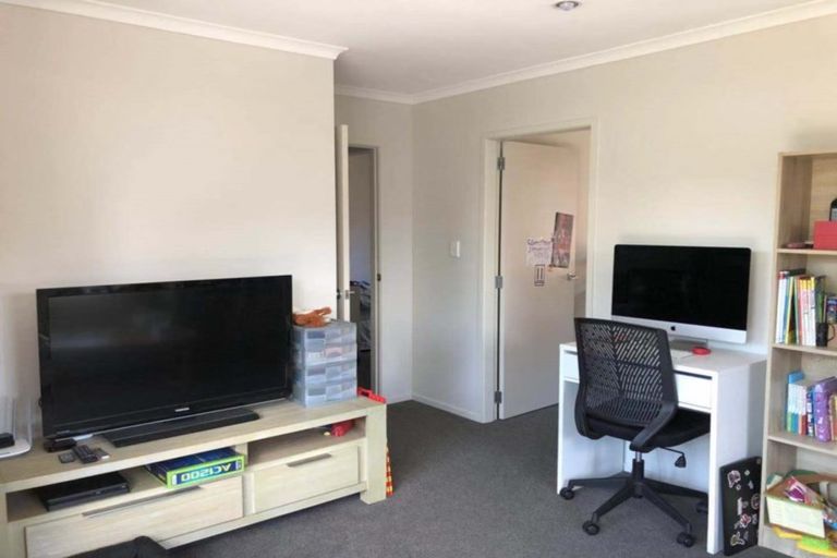 Photo of property in 4 Pickering Crescent, Chedworth, Hamilton, 3210