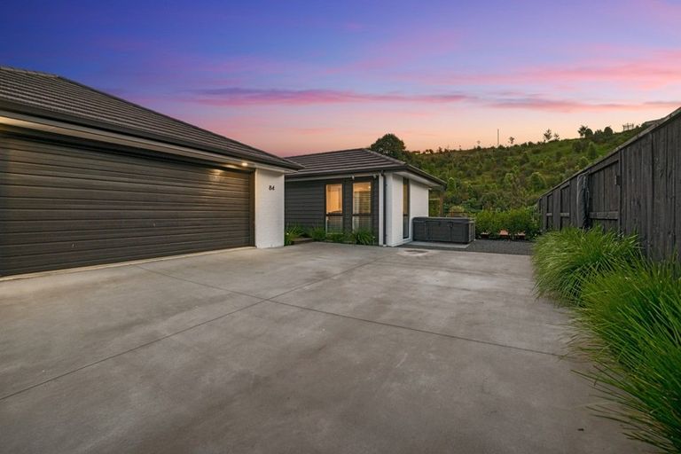 Photo of property in 84 Pakanga Grove, Pyes Pa, Tauranga, 3112