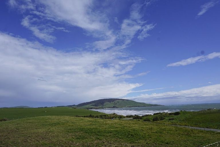 Photo of property in 23 Dudley Street, Orepuki, Riverton, 9881