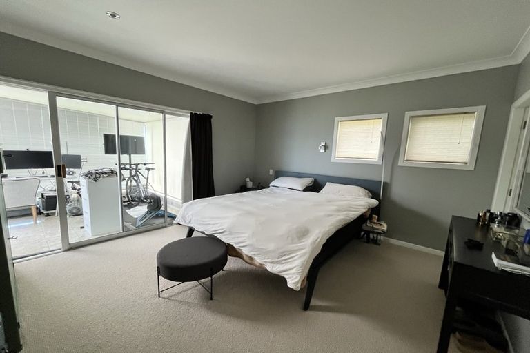 Photo of property in 18 Rama Crescent, Khandallah, Wellington, 6035