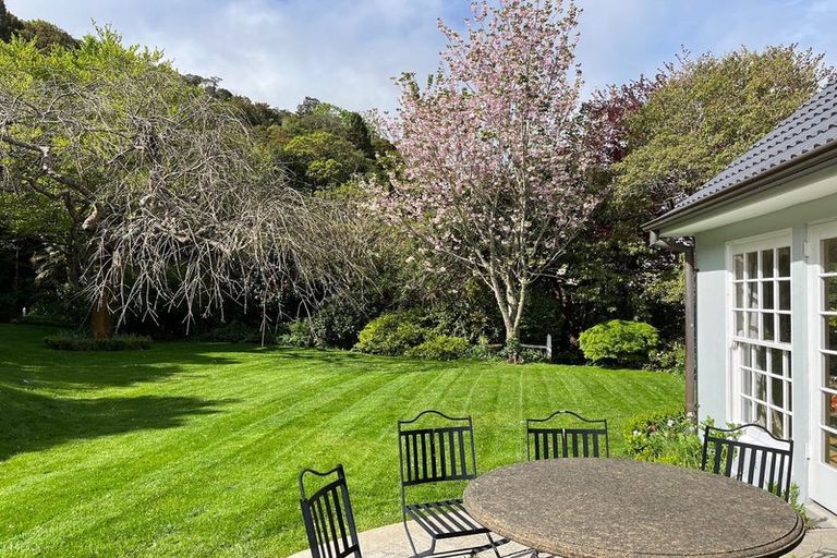 Photo of property in 66 Simla Crescent, Khandallah, Wellington, 6035