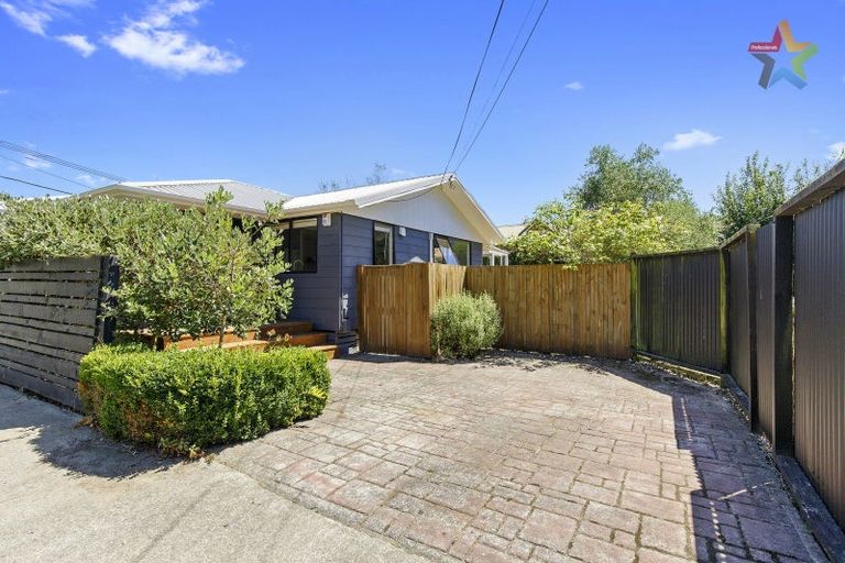 Photo of property in 9 Field Street, Silverstream, Upper Hutt, 5019