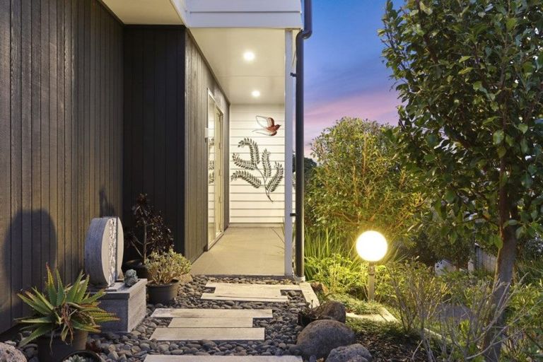 Photo of property in 1/60 Penzance Road, Mairangi Bay, Auckland, 0630