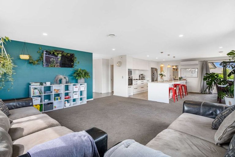 Photo of property in 4 Shillingford Boulevard, Rolleston, 7615