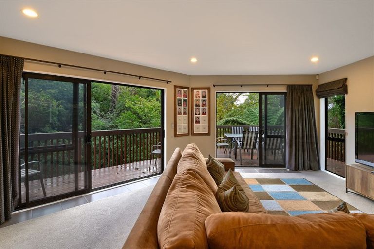 Photo of property in 23 Bemrose Place, Cockle Bay, Auckland, 2014