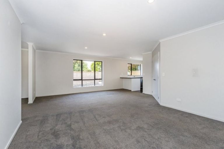 Photo of property in 94 Palmers Road, New Brighton, Christchurch, 8083