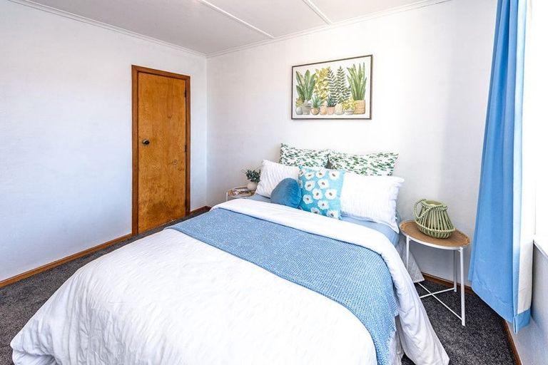 Photo of property in 12 Matai Street, Castlecliff, Whanganui, 4501