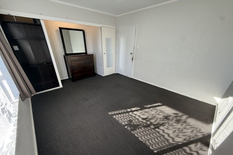Photo of property in 1 Luxton Place, Rangiora, 7400