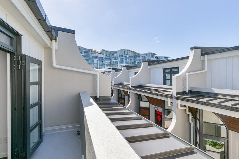Photo of property in Mendosa Terraces Apartments, 14/9 Ebor Street, Te Aro, Wellington, 6011