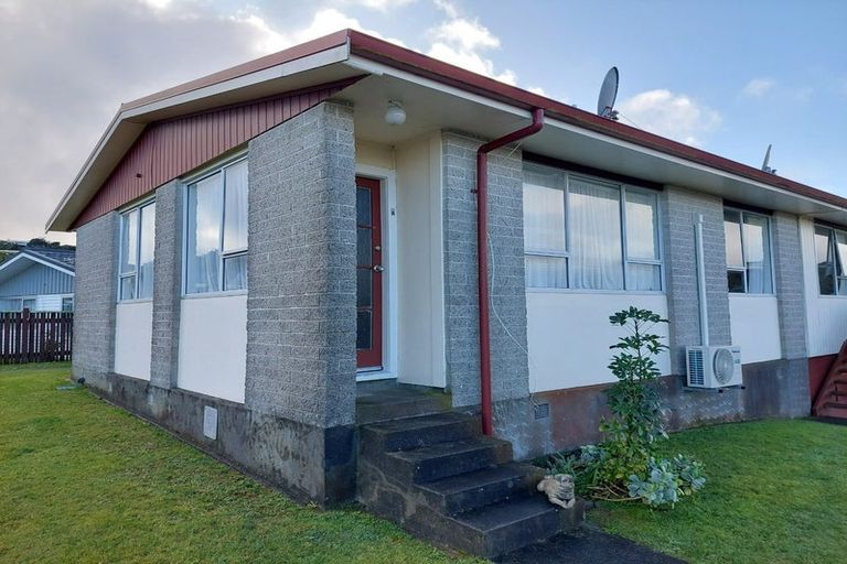 Photo of property in 24 Cedar Street, Maungaraki, Lower Hutt, 5010