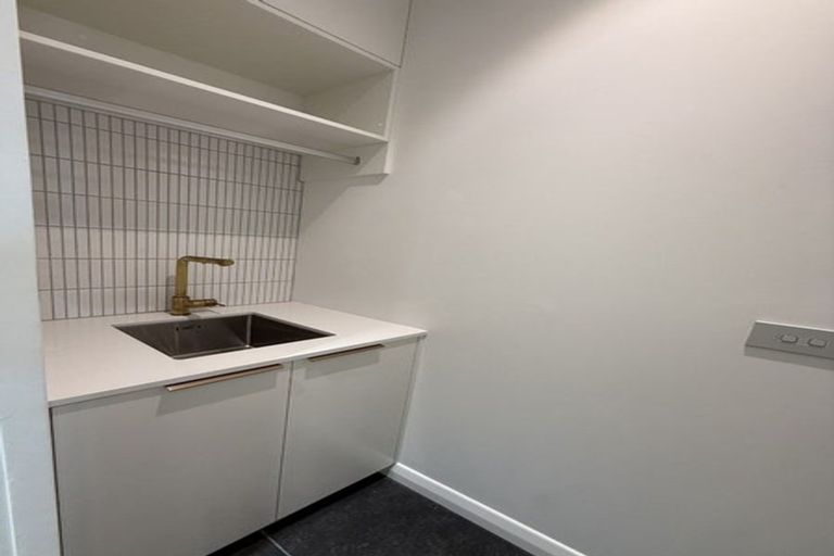 Photo of property in 906/20 Omana Road, Milford, Auckland, 0620