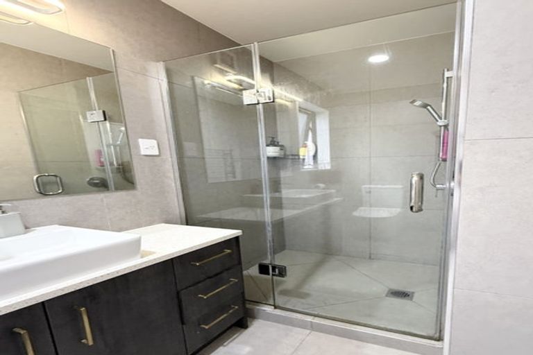 Photo of property in 33 Waka Street, Albany Heights, Auckland, 0632