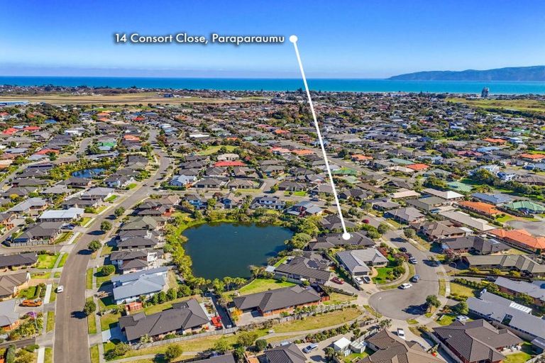 Photo of property in 14 Consort Close, Paraparaumu Beach, Paraparaumu, 5032
