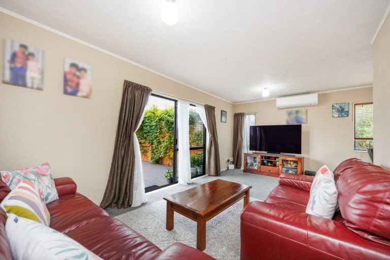 Photo of property in 5 Cargill Grove, Kelvin Grove, Palmerston North, 4414