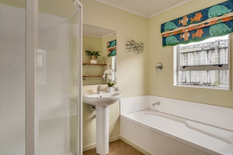 Photo of property in 14 Glencarron Place, Bethlehem, Tauranga, 3110