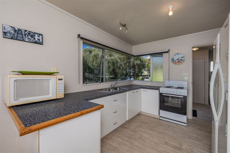 Photo of property in 847 Whangaruru North Road, Whangaruru, Russell, 0184