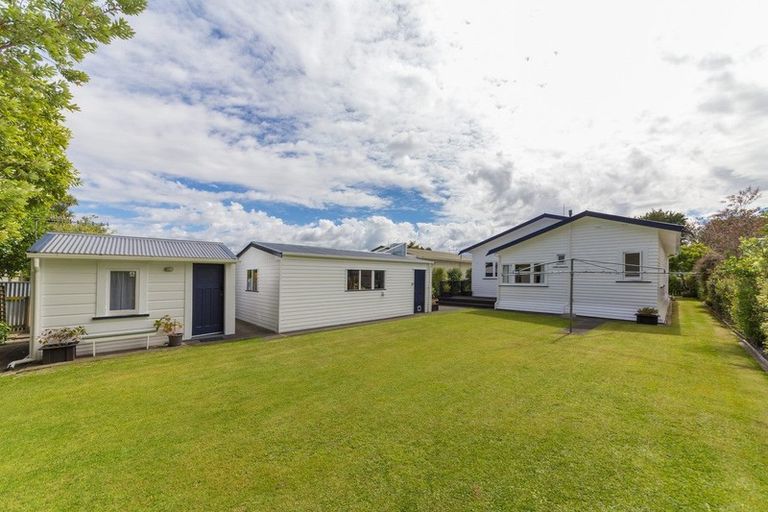 Photo of property in 12 Marne Street, Hokowhitu, Palmerston North, 4410