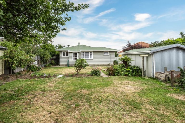 Photo of property in 74 Hargood Street, Woolston, Christchurch, 8062