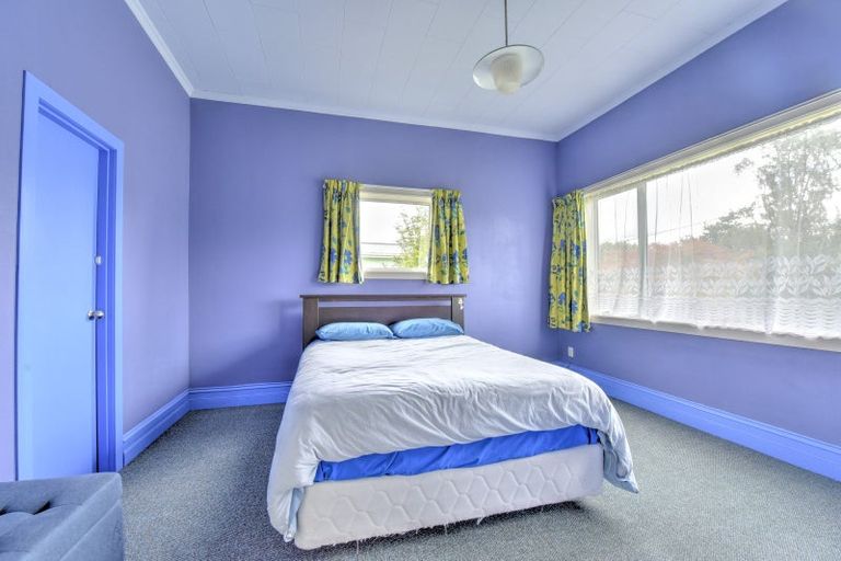 Photo of property in 26 Hunter Street, Edendale, 9825