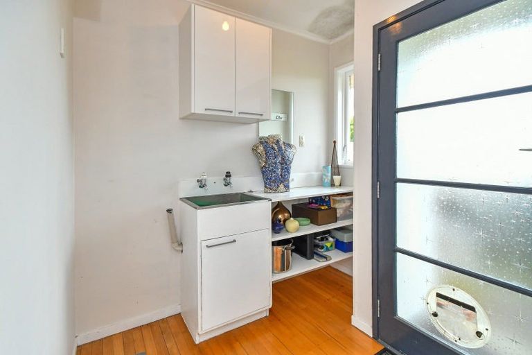 Photo of property in 2/3 Opal Avenue, Pakuranga, Auckland, 2010