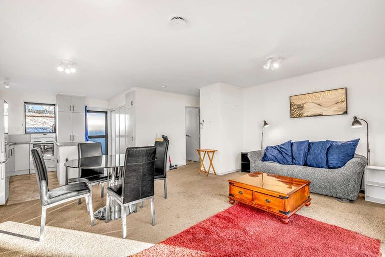 Photo of property in 105 Charles Street, Blenheim, 7201