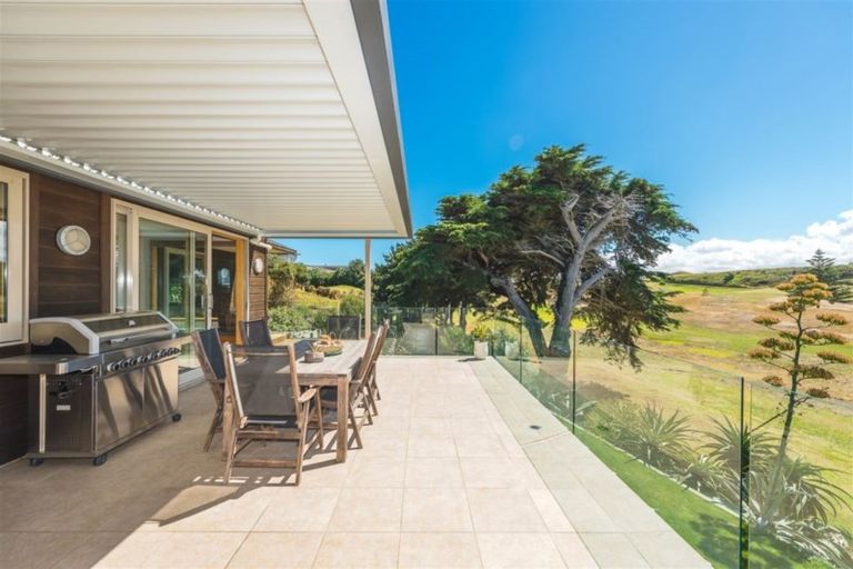 Photo of property in 36 Longbeach Drive, Castlecliff, Whanganui, 4501