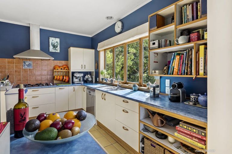 Photo of property in 8 Kowhai Road, Kelburn, Wellington, 6012