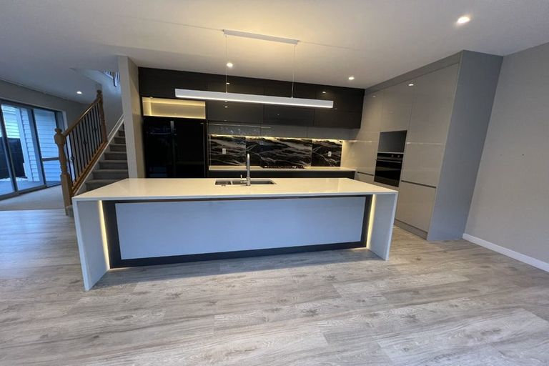 Photo of property in 5 Wicket Lane, Whenuapai, Auckland, 0618