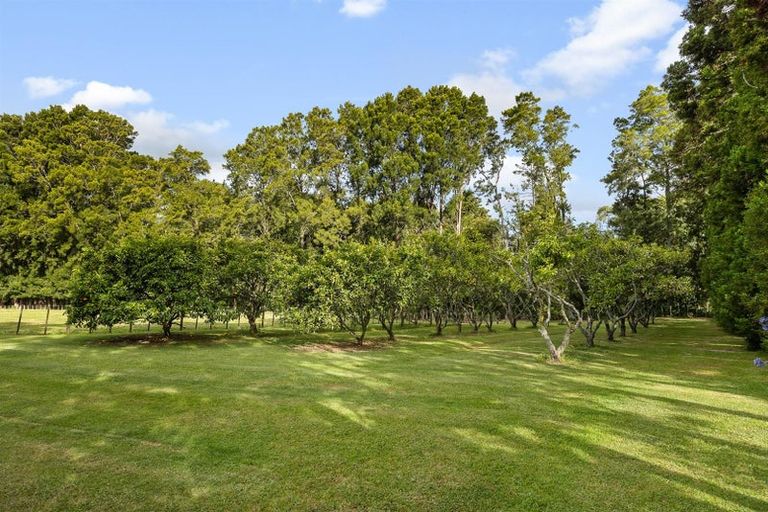 Photo of property in 5 Dysart Lane, Kumeu, 0891