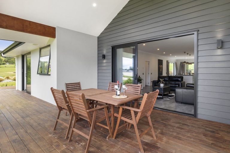 Photo of property in 34 Tara Hills Drive, North Taieri, Mosgiel, 9092