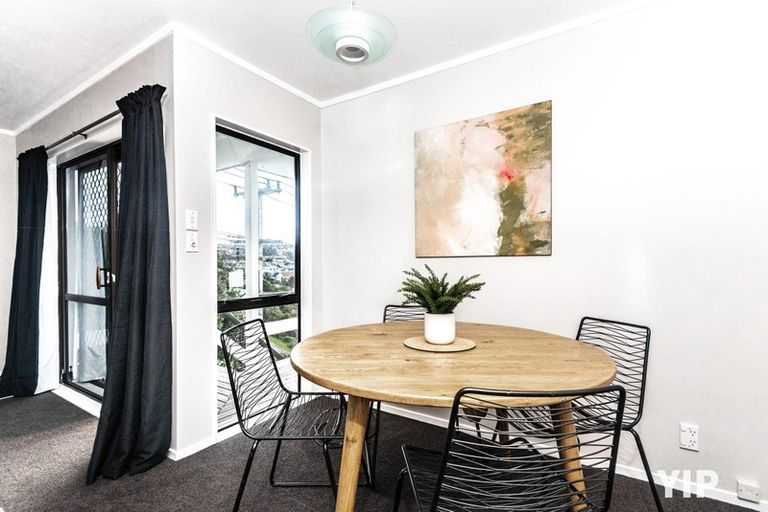 Photo of property in 15a Fraser Avenue, Johnsonville, Wellington, 6037