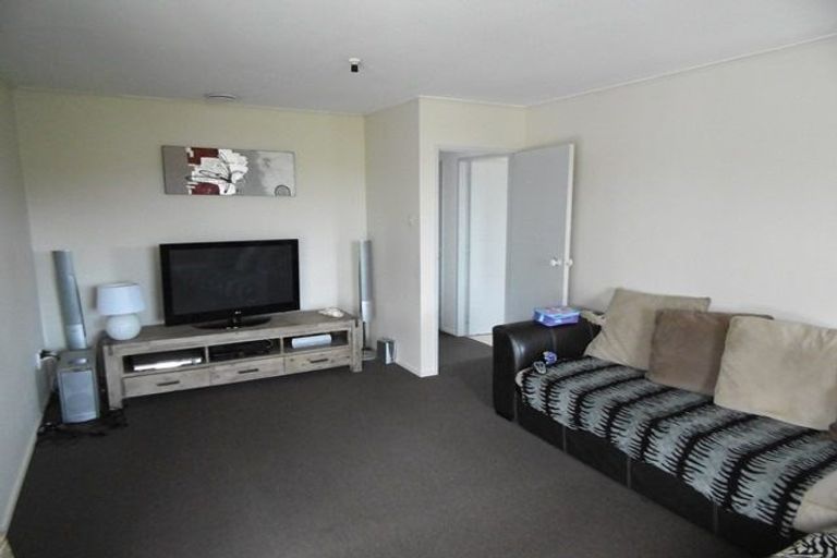 Photo of property in 13 Te Arataura Street, Takapuwahia, Porirua, 5022