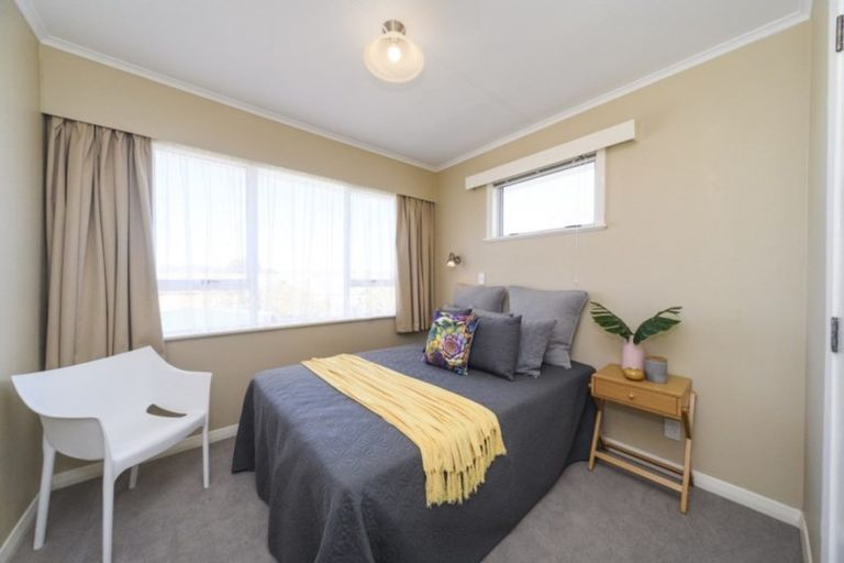Photo of property in 20 Newhaven Place, Roslyn, Palmerston North, 4414