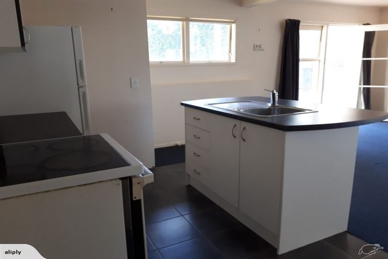 Photo of property in 17 Houston Place, Bayview, Auckland, 0629
