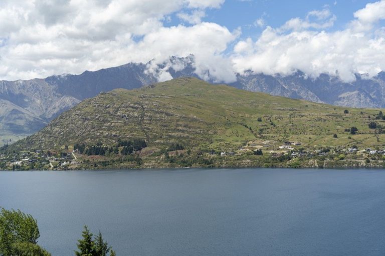 Photo of property in St Andrews Park, 12 Saint Mathews Place, Queenstown, 9300