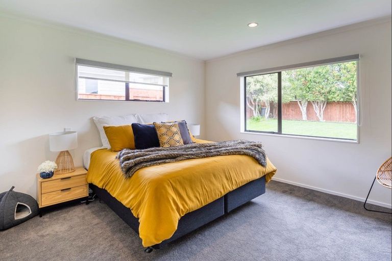 Photo of property in 60d Ruapehu Street, Paraparaumu, 5032