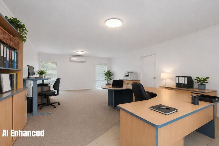 Photo of property in 120 Walter Strevens Drive, Conifer Grove, Takanini, 2112