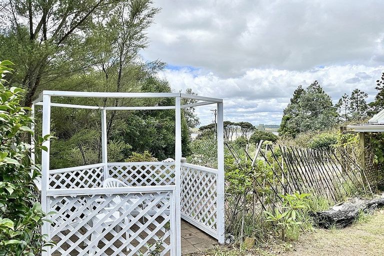 Photo of property in 264 West Coast Road, Waipapakauri, Awanui, 0486