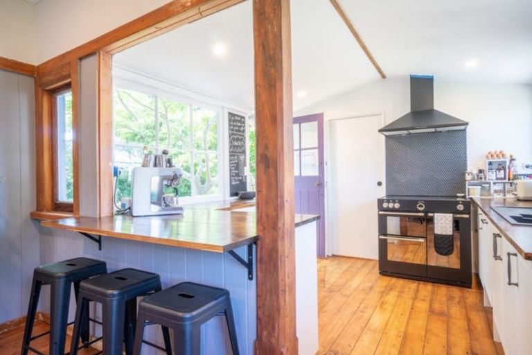 Photo of property in 26 Knowles Street, Terrace End, Palmerston North, 4410