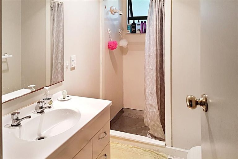 Photo of property in 52a Metcalfe Road, Ranui, Auckland, 0612